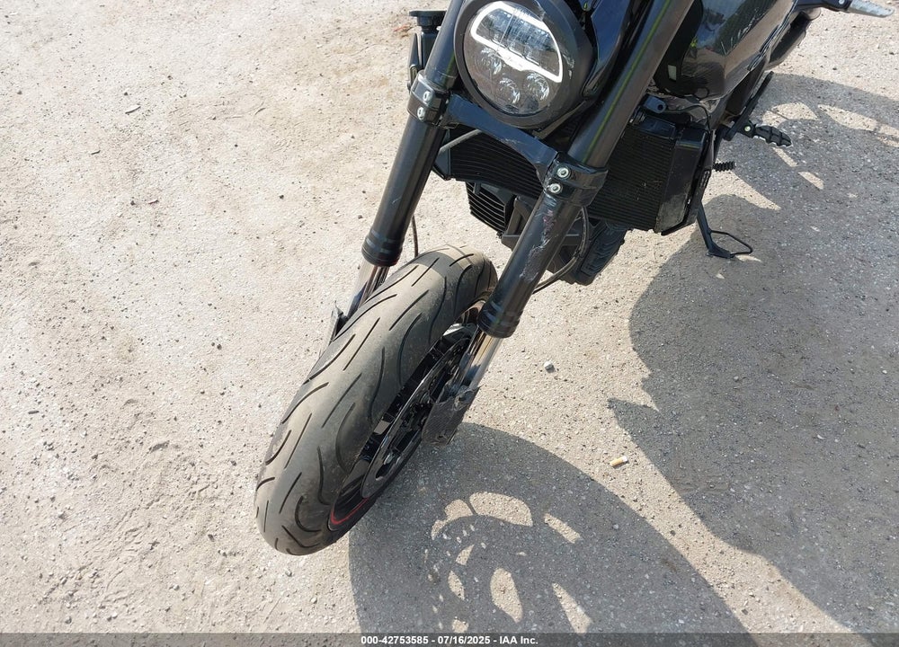 2022 INDIAN MOTORCYCLE CO. FTR S VIN: 56KRZS258N3173010