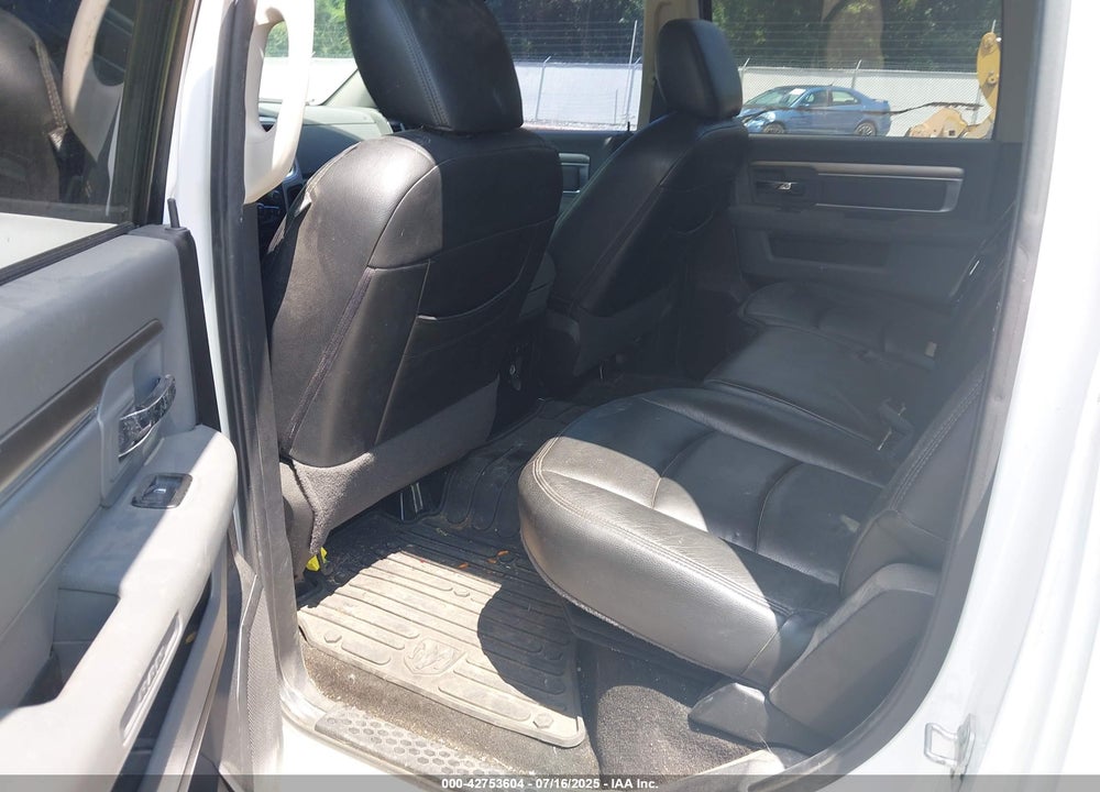 2015 RAM 1500 VIN: 1C6RR7LM9FS595004