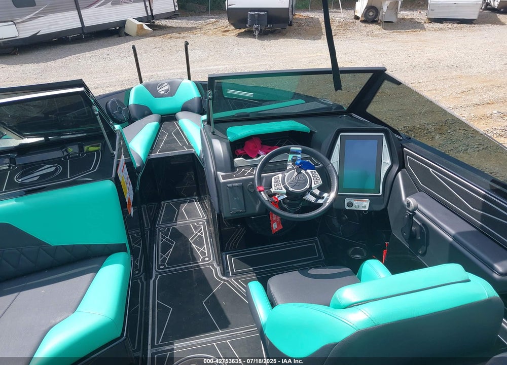 2021 TIGE SKIBOAT VIN: TIX0155XF121202