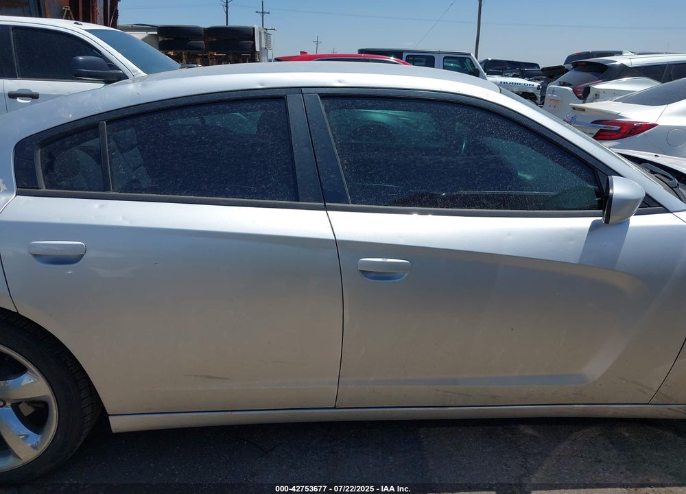 2011 DODGE CHARGER VIN: 2B3CL3CG5BH613424