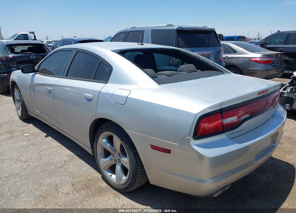 2011 DODGE CHARGER VIN: 2B3CL3CG5BH613424
