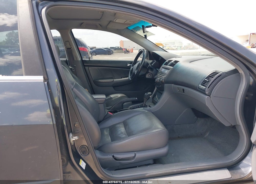 2006 HONDA ACCORD VIN: 1HGCM56856A005937