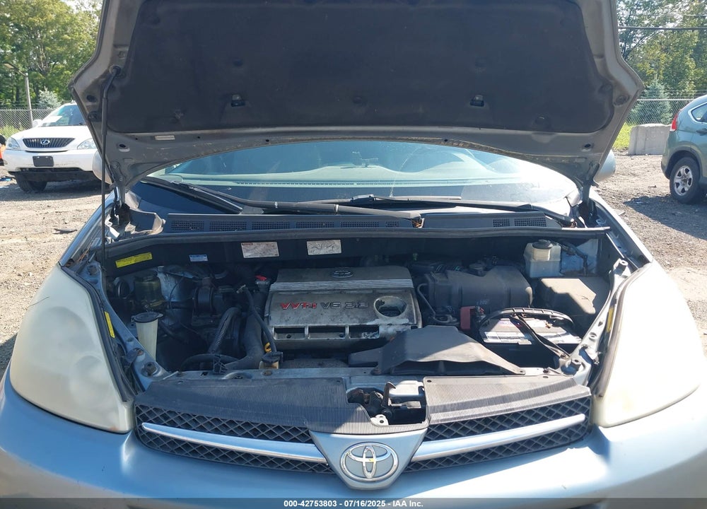 2004 TOYOTA SIENNA XLE LIMITED VIN: 5TDZA22C94S003327