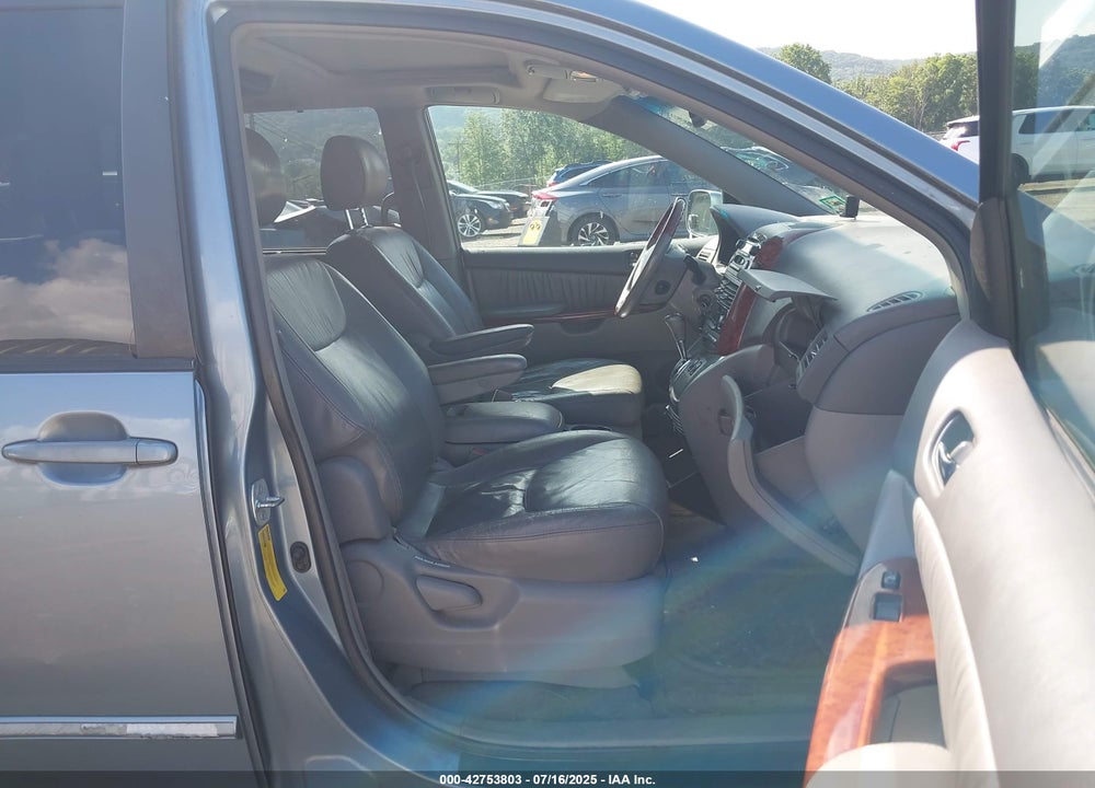 2004 TOYOTA SIENNA XLE LIMITED VIN: 5TDZA22C94S003327