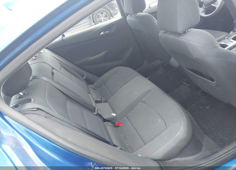 2018 CHEVROLET CRUZE VIN: 1G1BE5SM8J7108861
