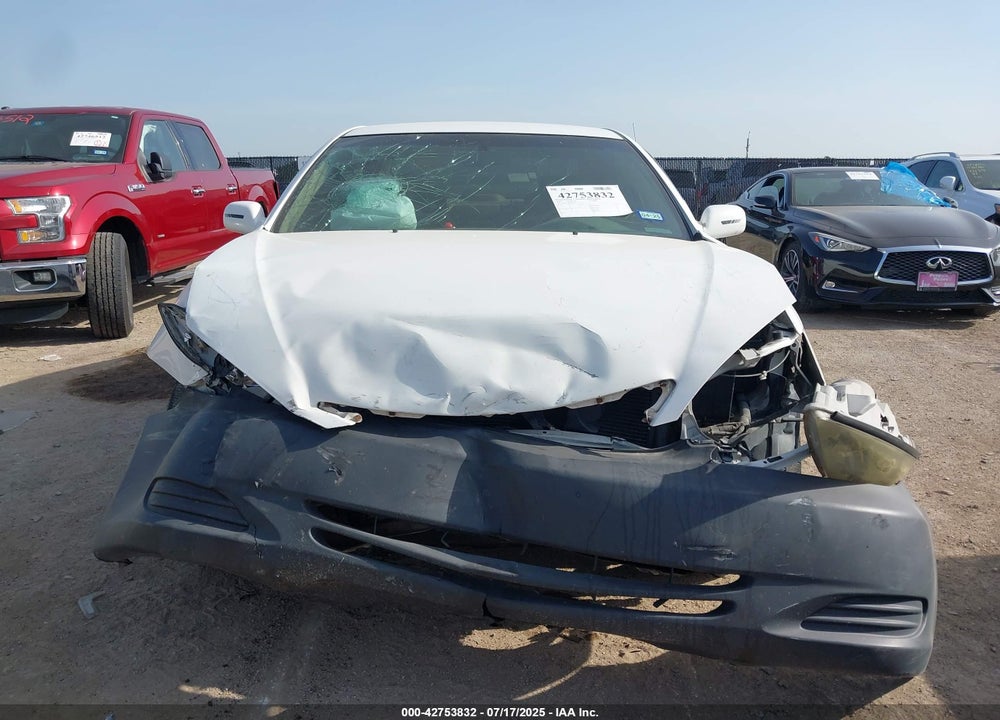 2003 TOYOTA CAMRY LE VIN: JTDBE32K730220329