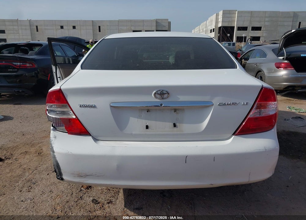 2003 TOYOTA CAMRY LE VIN: JTDBE32K730220329