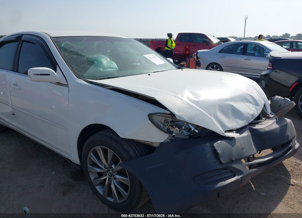 2003 TOYOTA CAMRY LE VIN: JTDBE32K730220329