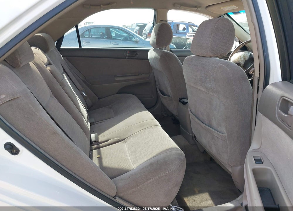 2003 TOYOTA CAMRY LE VIN: JTDBE32K730220329