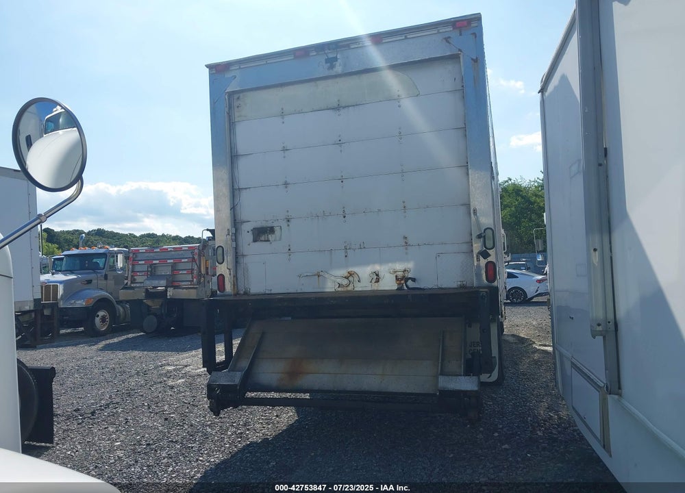 2005 FREIGHTLINER M2 106 MEDIUM DUTY VIN: 1FVACWDC65HV05072