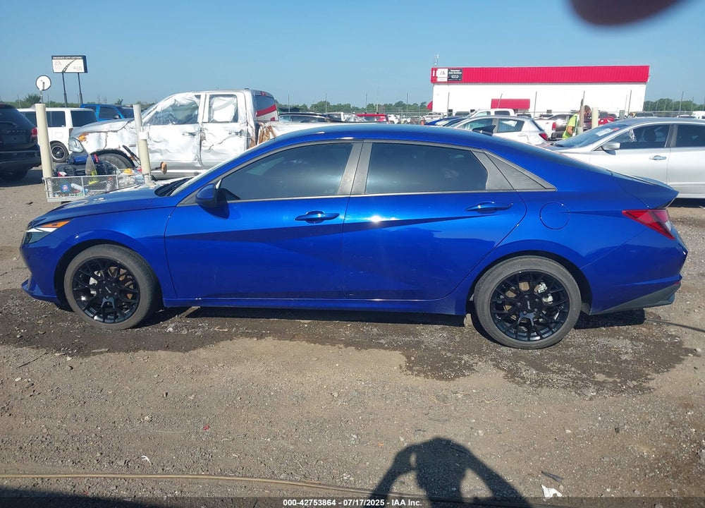 2023 HYUNDAI ELANTRA VIN: KMHLS4AG1PU472717