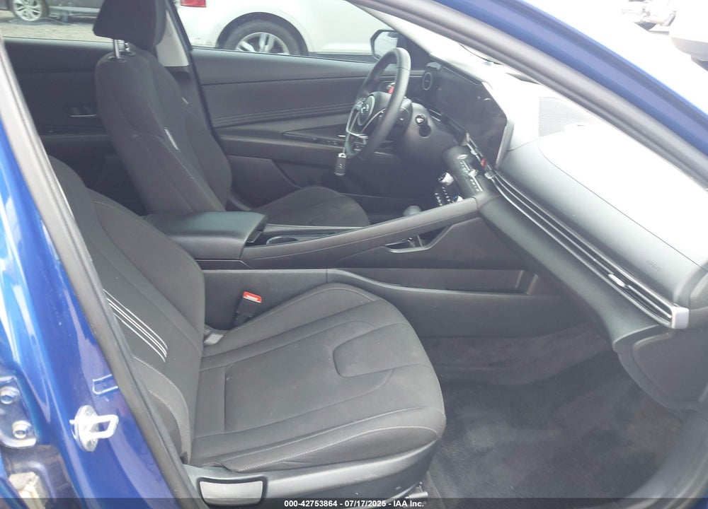 2023 HYUNDAI ELANTRA VIN: KMHLS4AG1PU472717