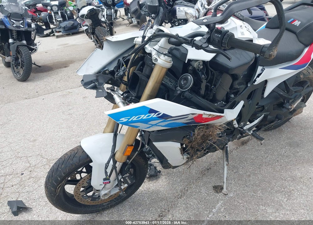 2023 BMW S 1000 XR VIN: WB10E4307P6J36389