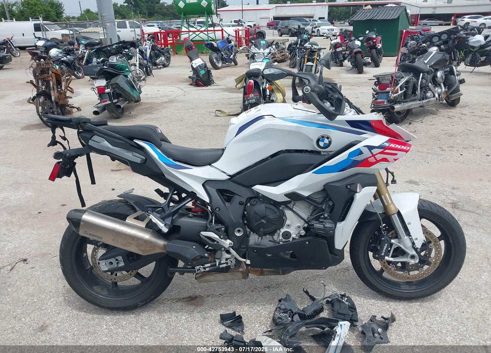 2023 BMW S 1000 XR VIN: WB10E4307P6J36389