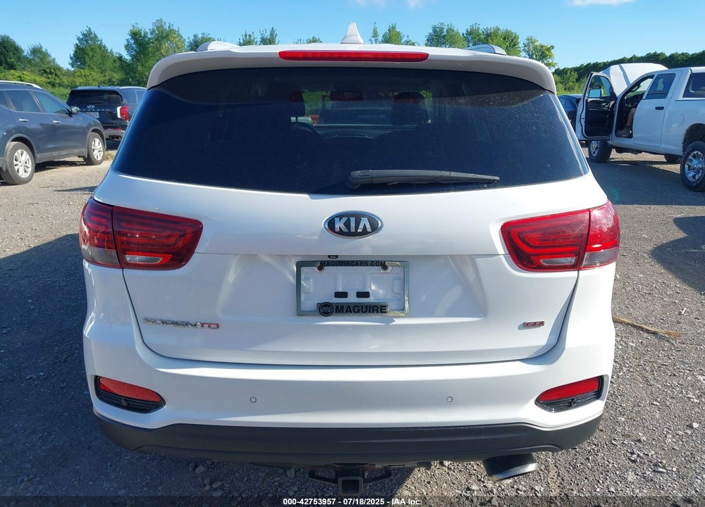2019 KIA SORENTO 2.4L LX VIN: 5XYPGDA36KG449402