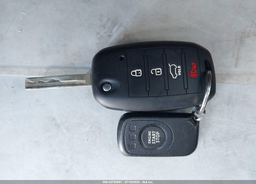 2019 KIA SORENTO 2.4L LX VIN: 5XYPGDA36KG449402