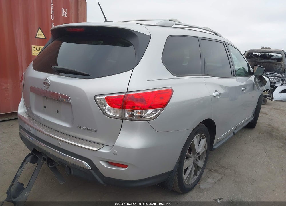 2015 NISSAN PATHFINDER VIN: 5N1AR2MN3FC702800