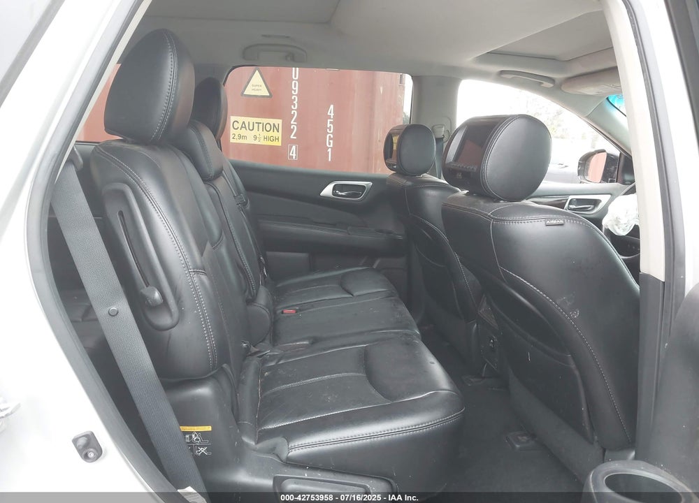 2015 NISSAN PATHFINDER VIN: 5N1AR2MN3FC702800