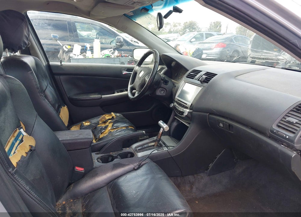 2003 HONDA ACCORD VIN: 1HGCM665X3A017640
