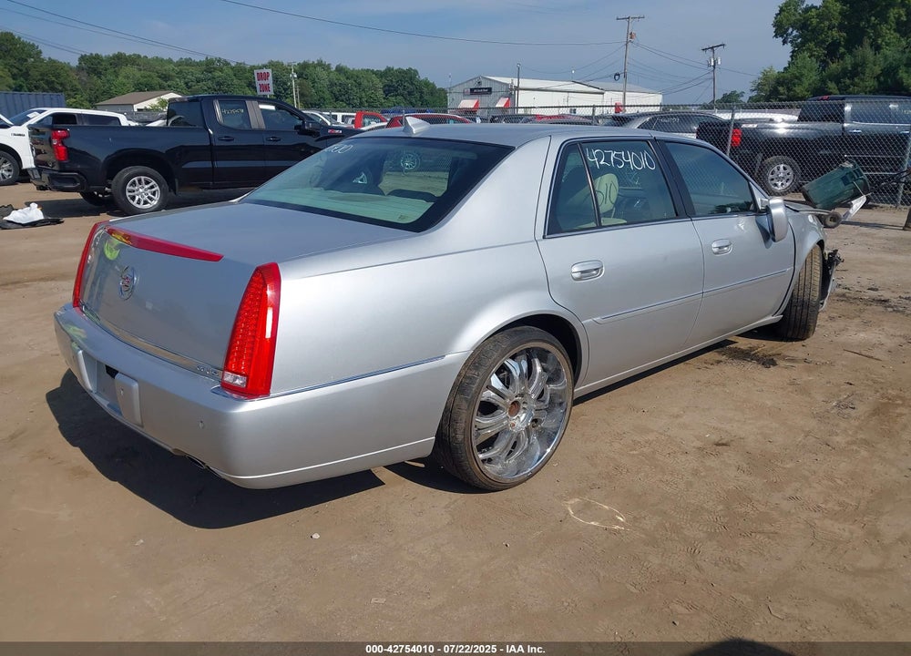 2010 CADILLAC DTS VIN: 1G6KH5EY4AU118286