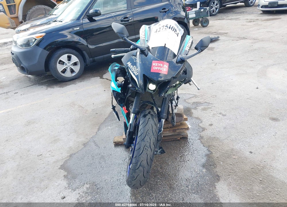 2024 YAMAHA YZFR7 VIN: JYARM38E4RA013916