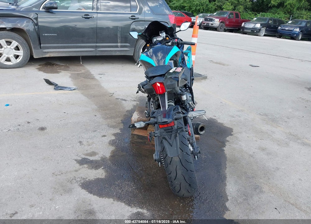 2024 YAMAHA YZFR7 VIN: JYARM38E4RA013916