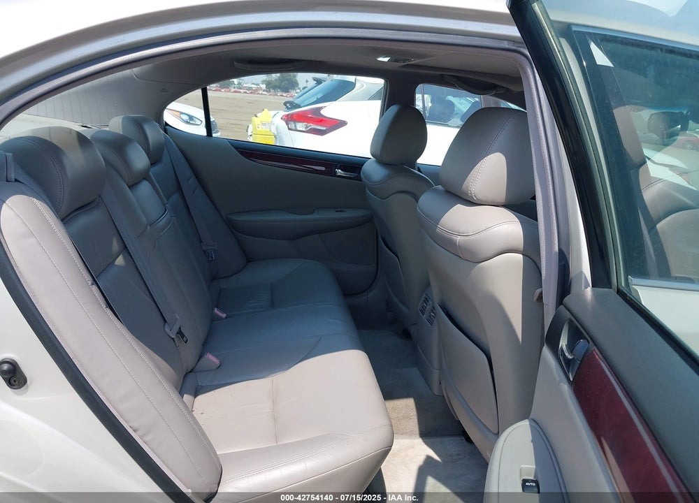 2003 LEXUS ES 300 VIN: JTHBF30G330148104