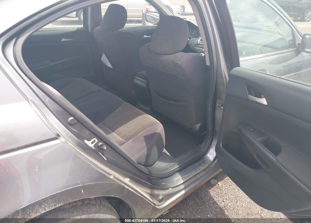 2009 HONDA ACCORD VIN: 1HGCP264X9A124851
