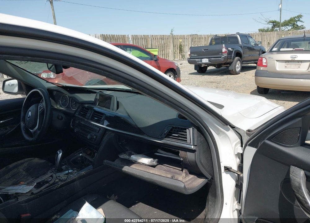 2015 BMW 3 SERIES VIN: WBA3B3G58FNT68686