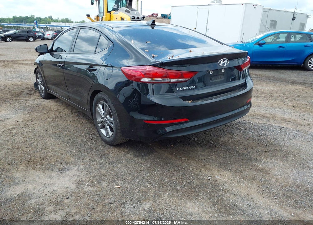 2017 HYUNDAI ELANTRA VIN: KMHD84LF9HU061607
