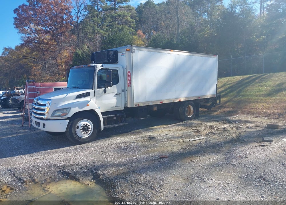 2011 HINO 258/268 VIN: 5PVNE8JP2B4S50255