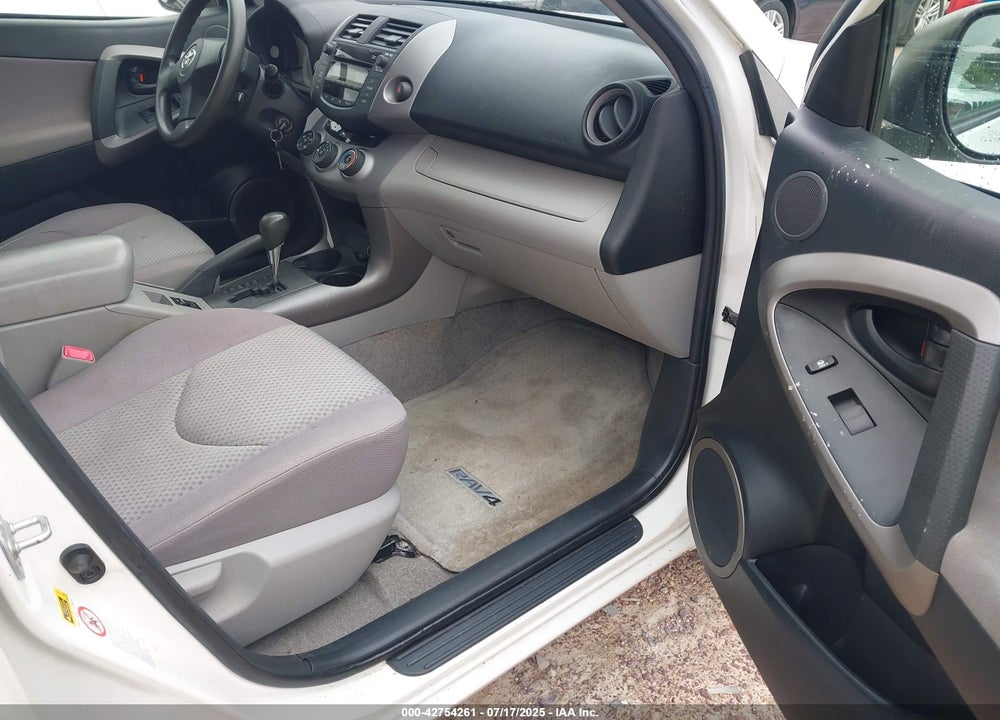 2007 TOYOTA RAV4 VIN: JTMZD33V575053102