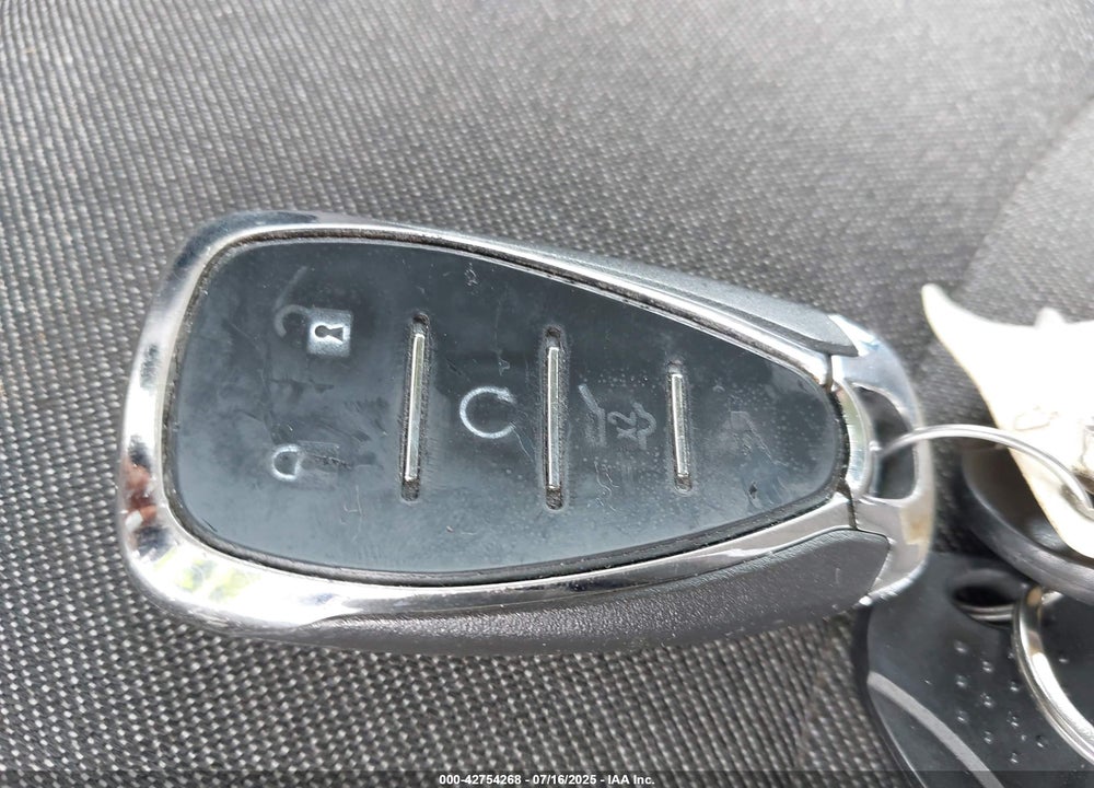 2020 CHEVROLET EQUINOX VIN: 2GNAXVEX6L6131455