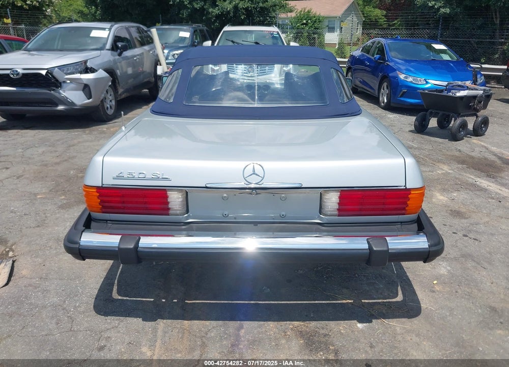 1977 MERCEDES CONVERTIBLE VIN: 10704412037139