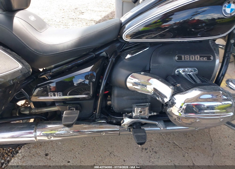 2022 BMW R18 B VIN: WB10L3304N6E77233
