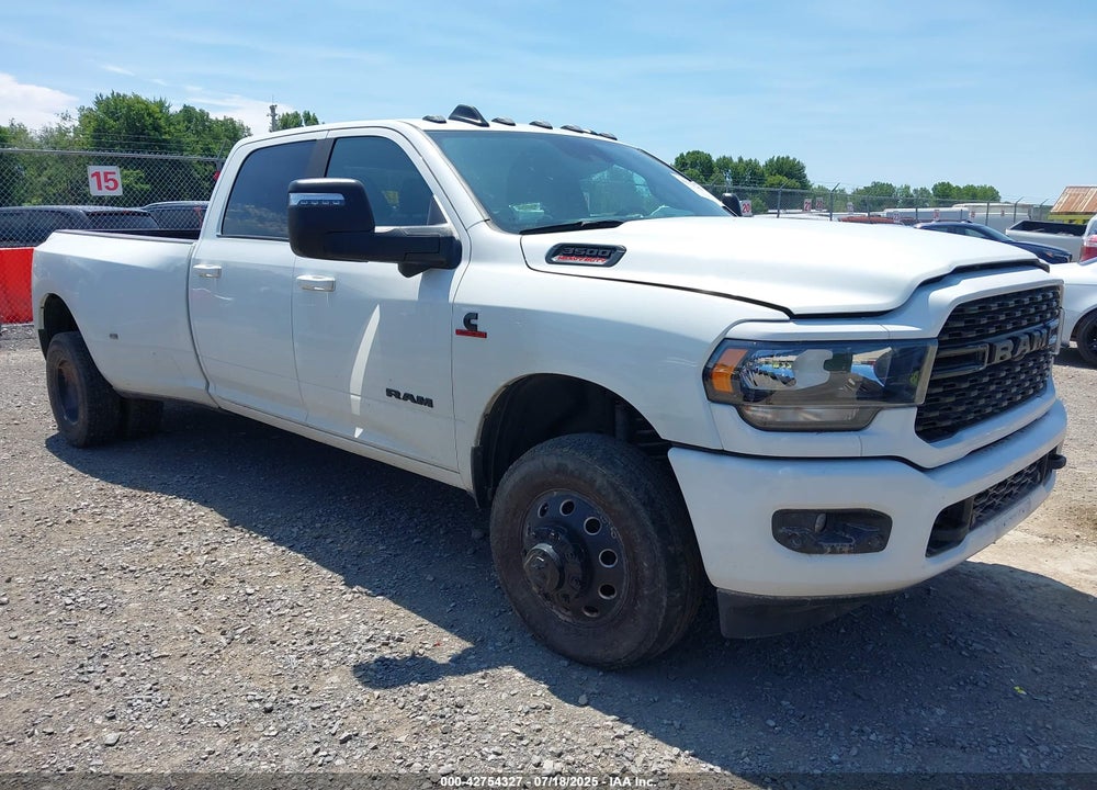2024 RAM 3500 BIG HORN  4X4 8' BOX VIN: 3C63RRHL3RG263654