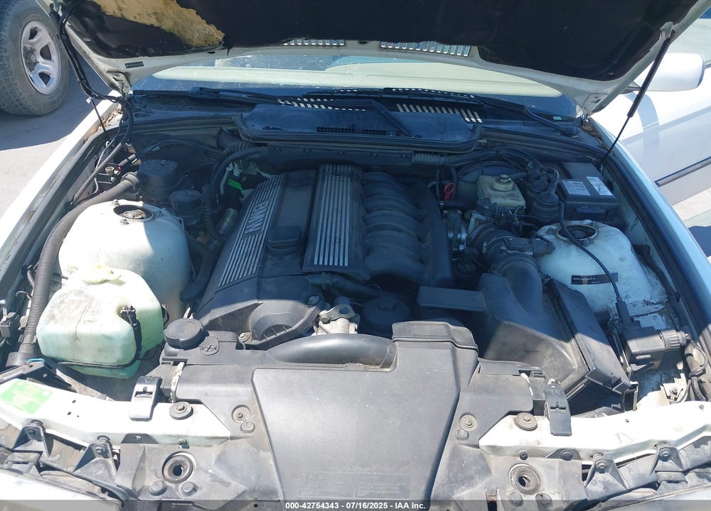 1998 BMW 323IC VIN: WBABJ8324WEM20127