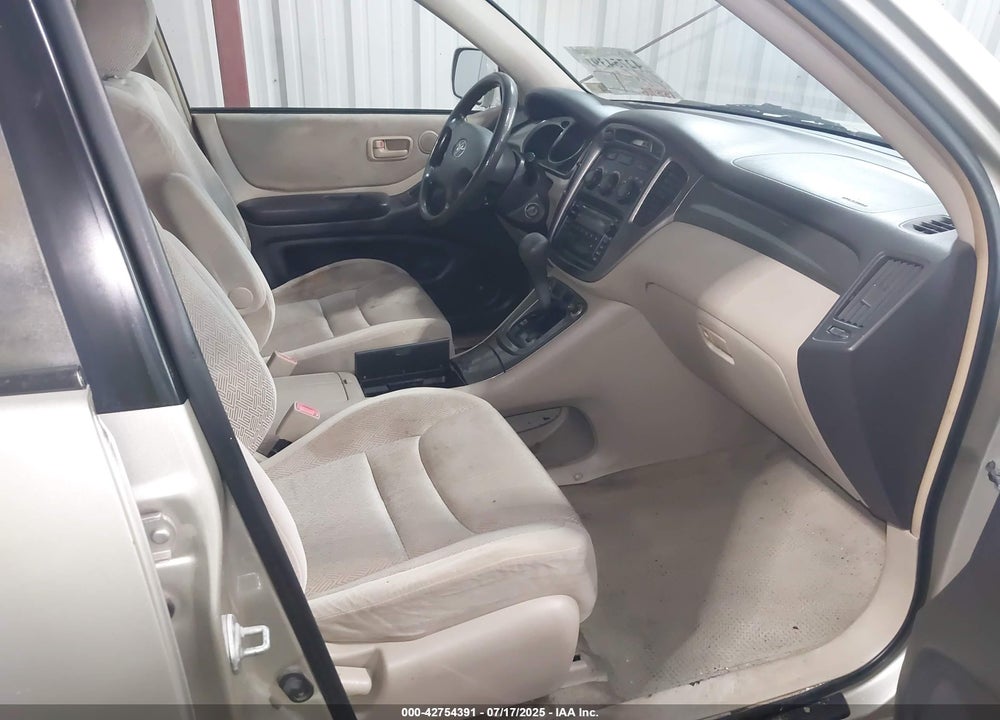 2002 TOYOTA HIGHLANDER VIN: JTEGF21A520055686