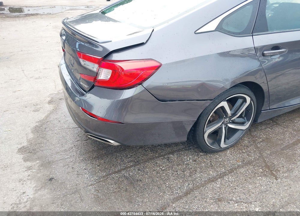2019 HONDA ACCORD VIN: 1HGCV1F38KA131035