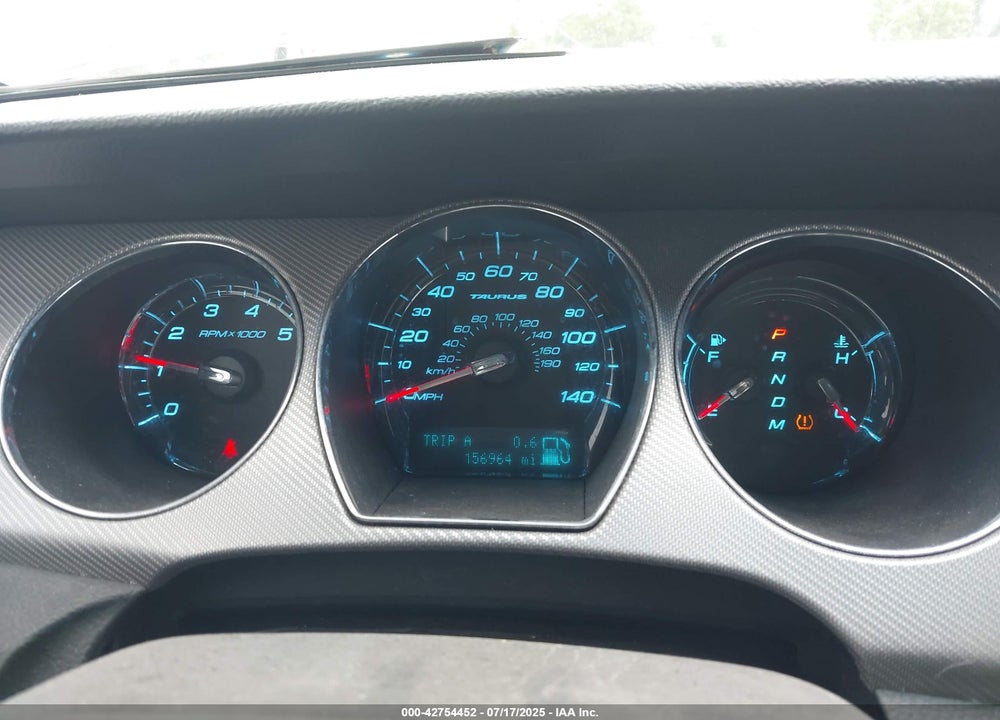 2010 FORD TAURUS VIN: 1FAHP2KT1AG117411