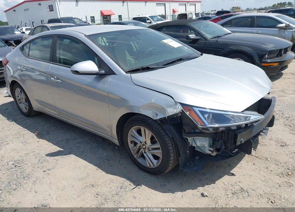 2019 HYUNDAI ELANTRA SEL VIN: KMHD84LF1KU769096