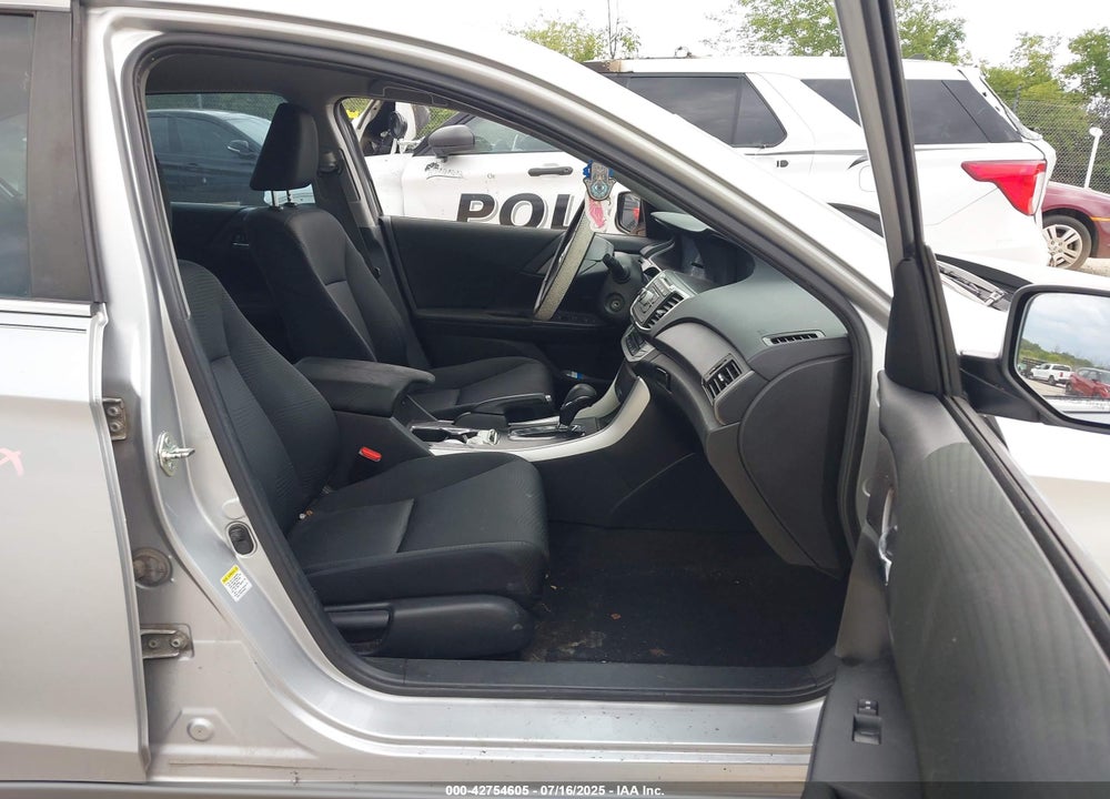 2014 HONDA ACCORD VIN: 1HGCR2F34EA205808