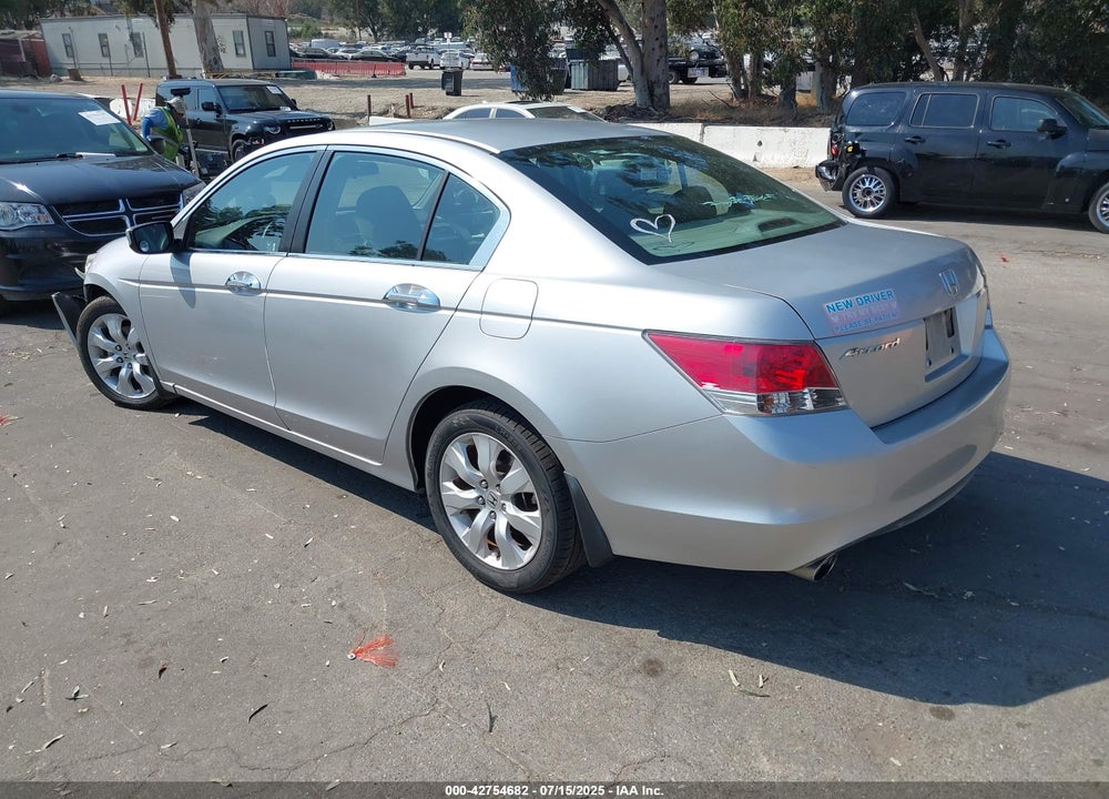 2010 HONDA ACCORD VIN: 1HGCP3F76AA018854