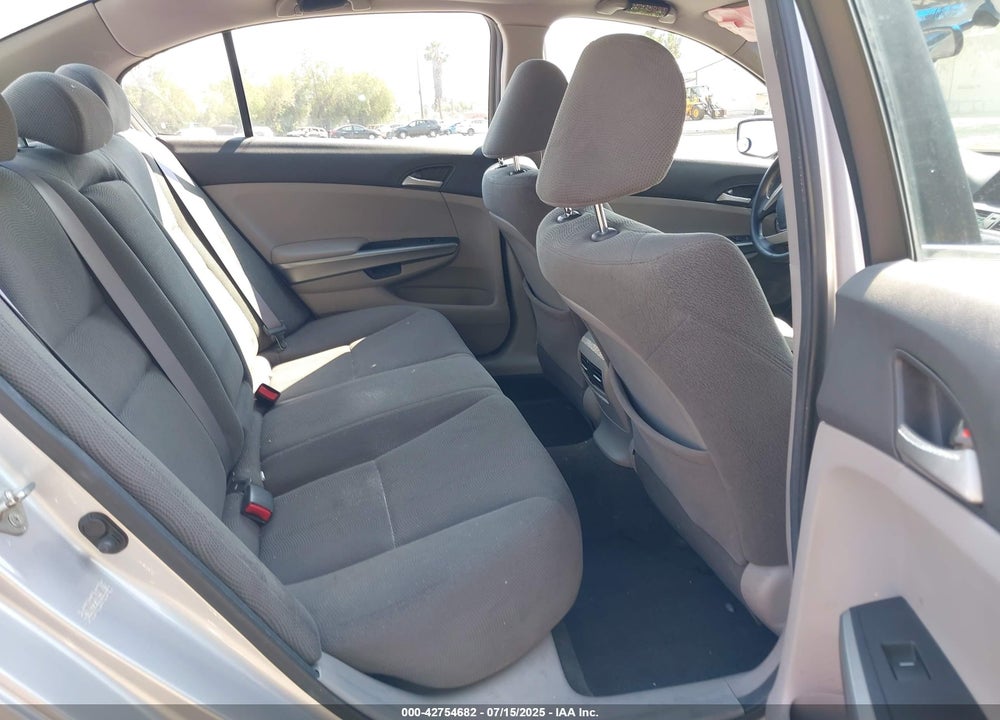 2010 HONDA ACCORD VIN: 1HGCP3F76AA018854