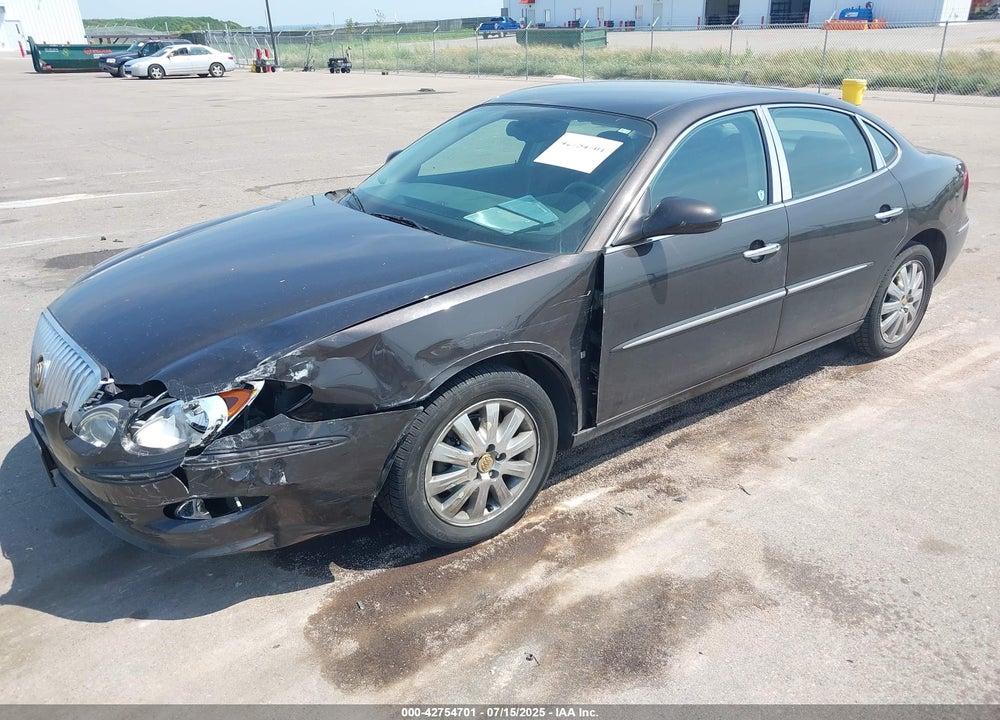 2008 BUICK LACROSSE VIN: 2G4WD582581272640