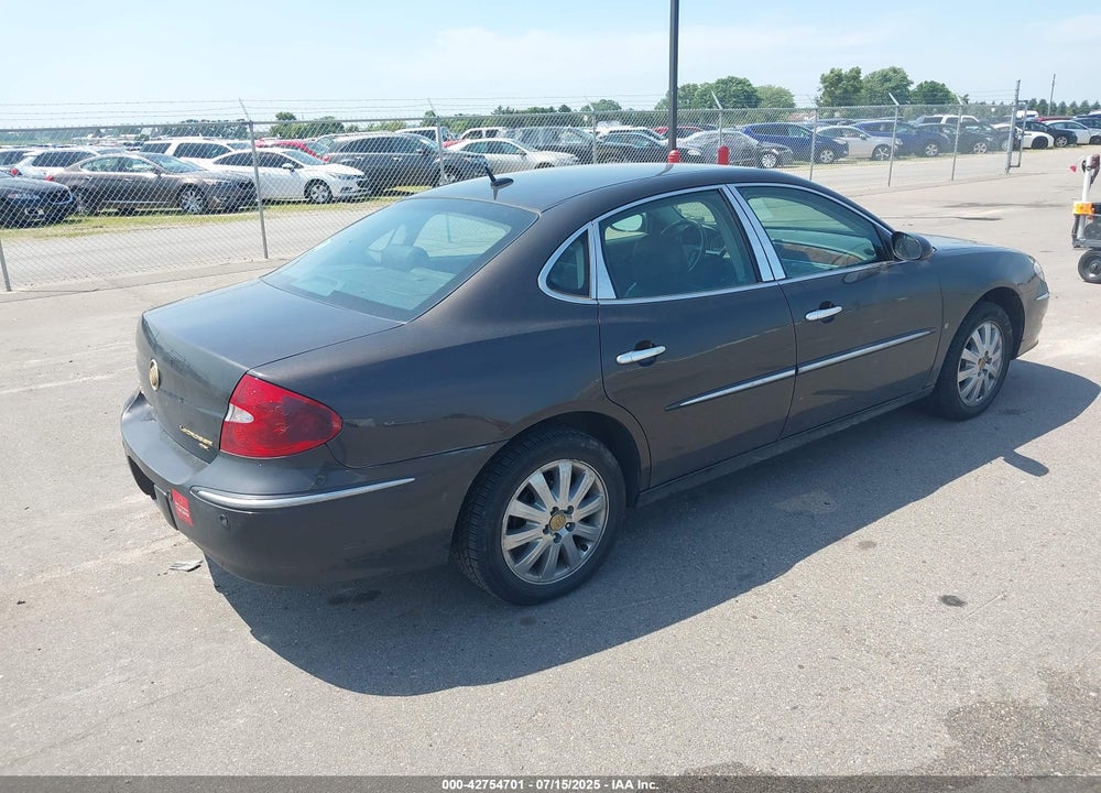 2008 BUICK LACROSSE VIN: 2G4WD582581272640