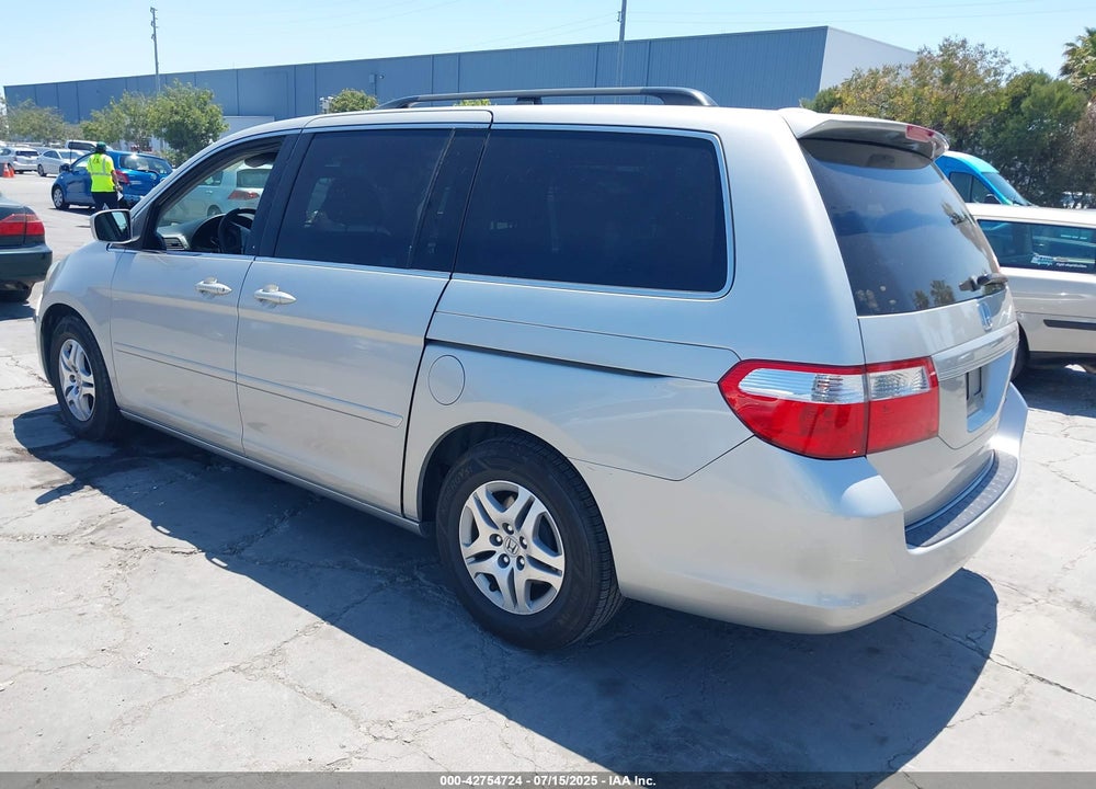 2005 HONDA ODYSSEY EX-L VIN: 5FNRL38725B113815