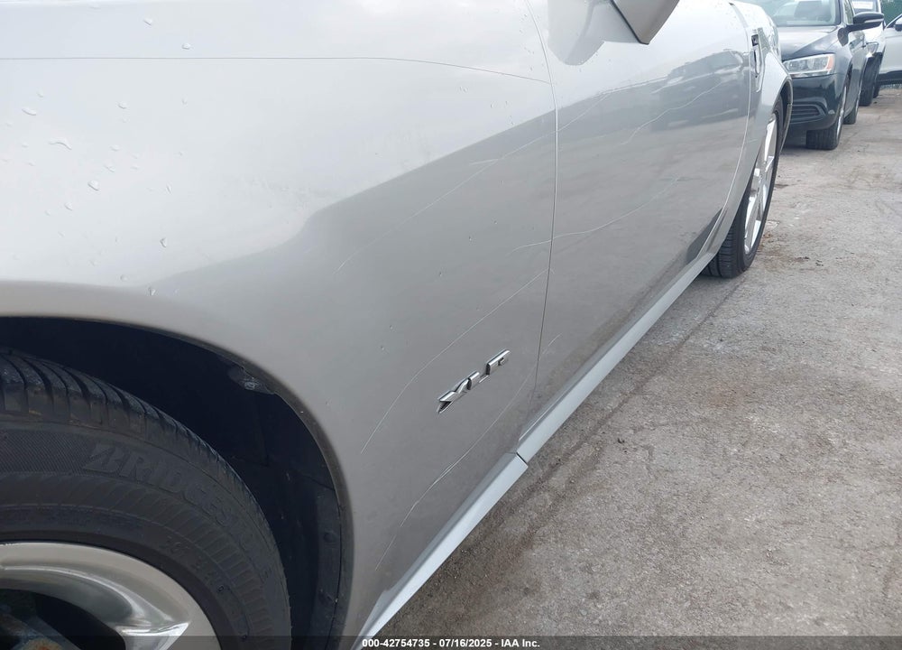 2004 CADILLAC XLR STANDARD VIN: 1G6YV34A545601408