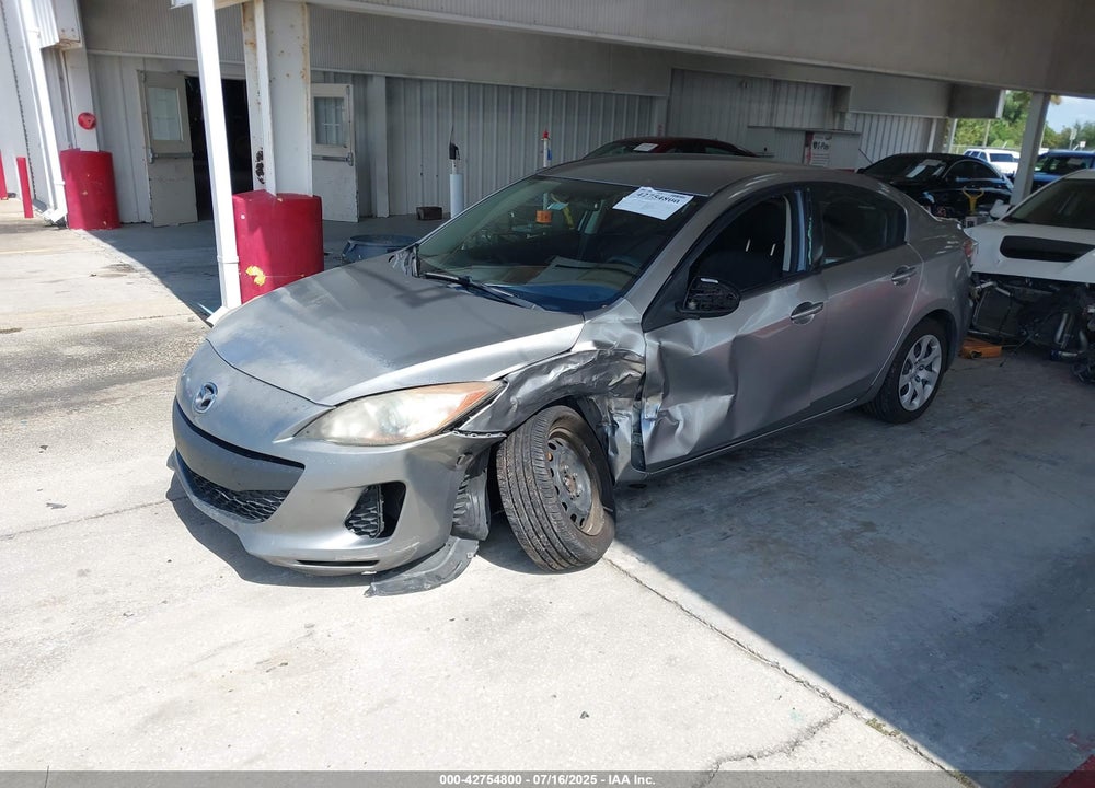 2013 MAZDA MAZDA3 VIN: JM1BL1UP6D1758566
