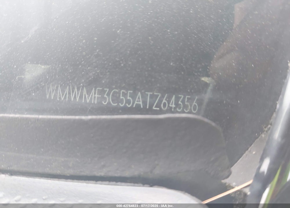 2010 MINI COOPER VIN: WMWMF3C55ATZ64356